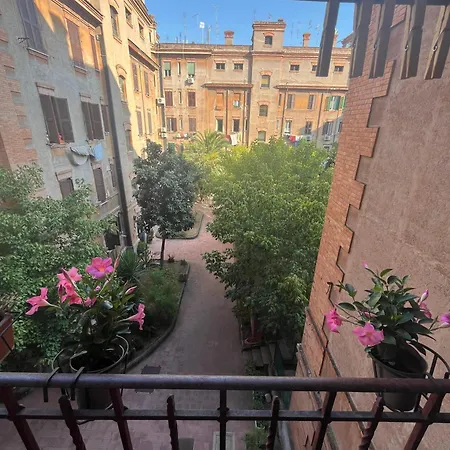 Rione Testaccio Апартаменты *